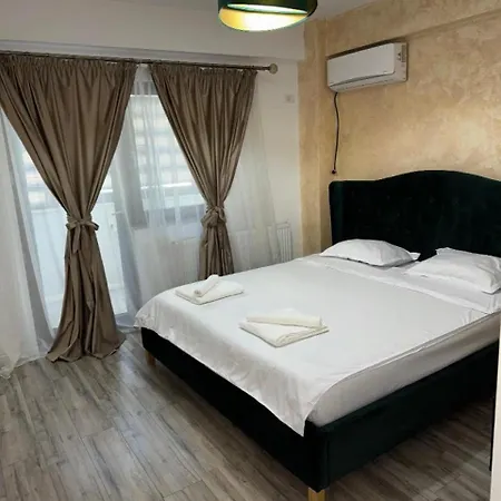 Silver Apartment